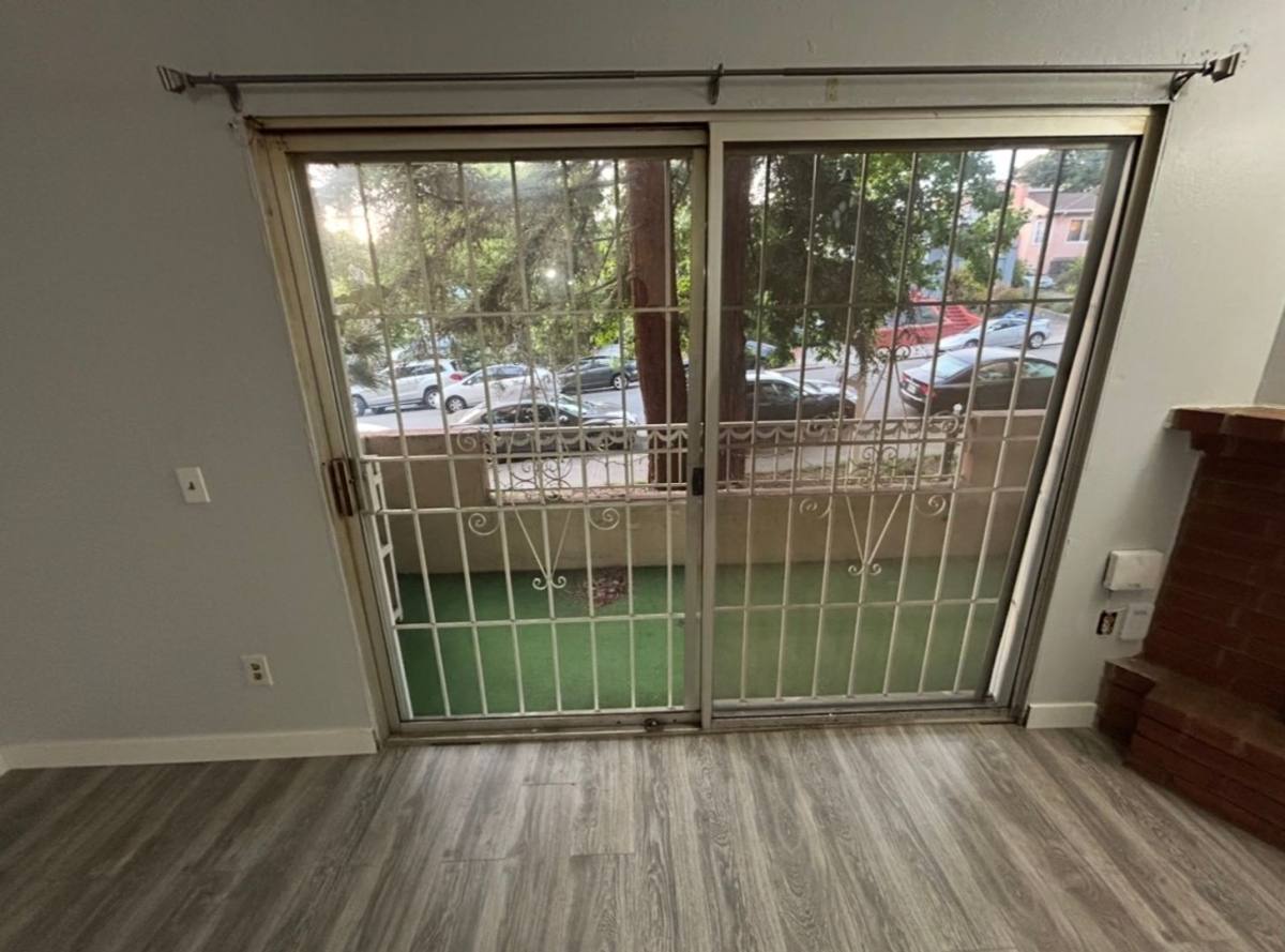 Apartment for rent at 266 Adams, Oakland, CA 94610
