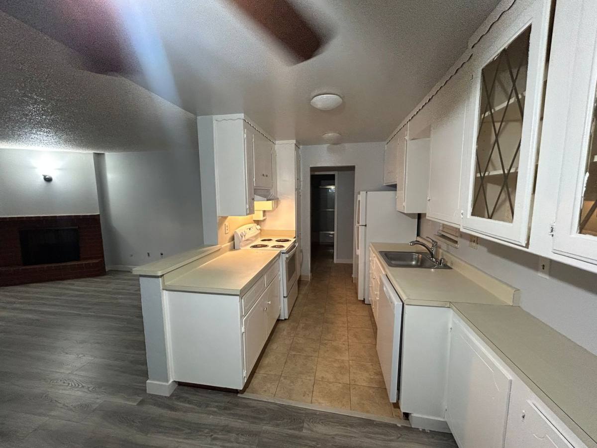 Apartment for rent at 266 Adams, Oakland, CA 94610