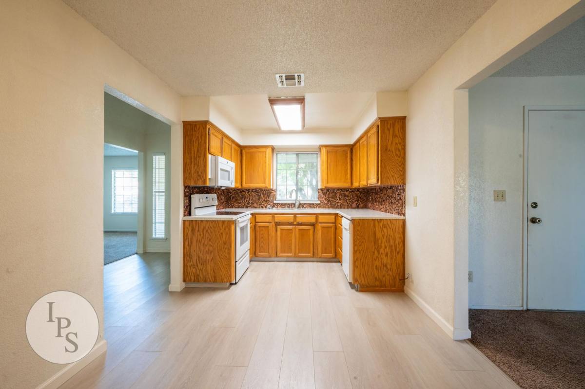 House for rent at 2131 E Cromwell Ave, Fresno, CA 93720