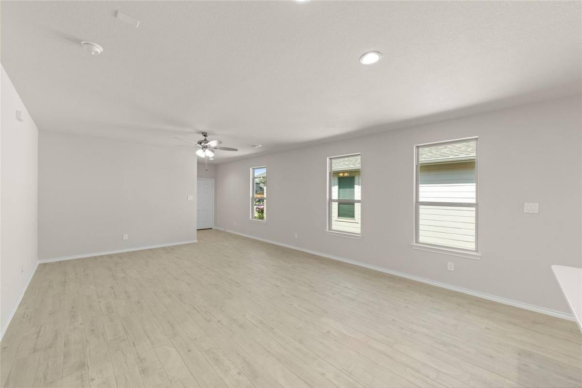 House for rent at 1641 Meadow Crest Dr, Aubrey, TX 76227