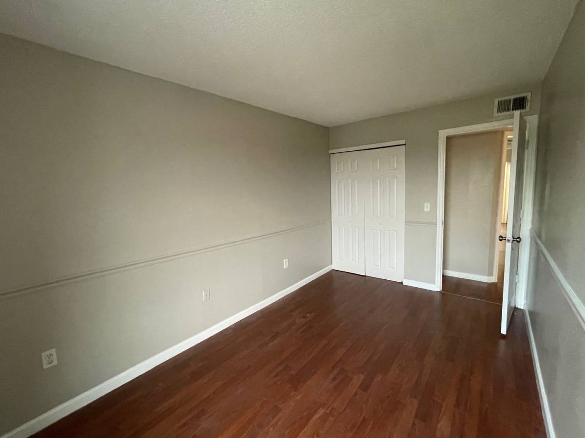 Townhouse for rent at 6083 Village Circle S, Orlando, FL 32822
