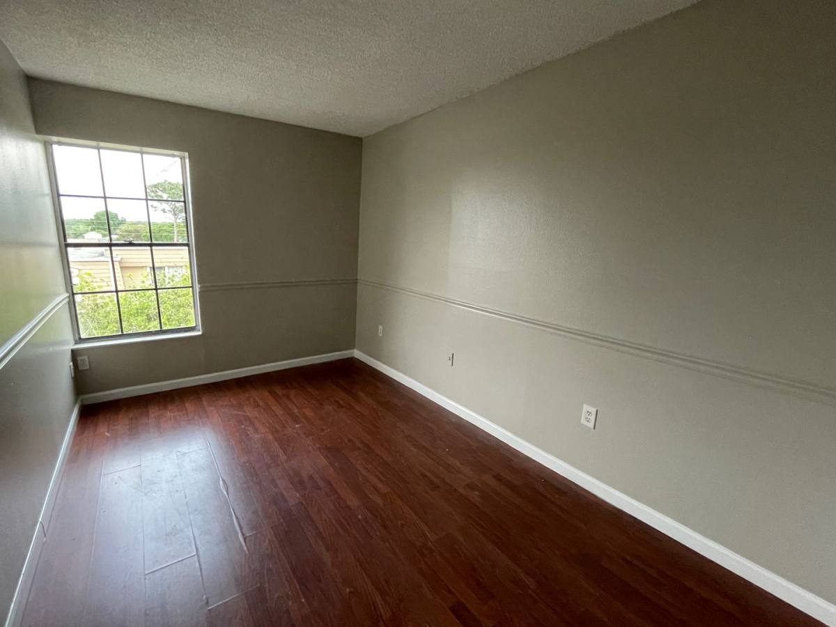 Townhouse for rent at 6083 Village Circle S, Orlando, FL 32822