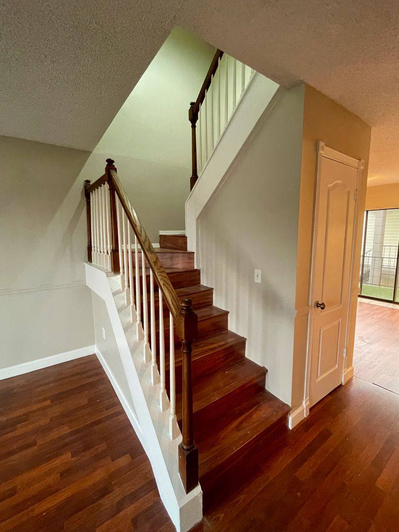 Townhouse for rent at 6083 Village Circle S, Orlando, FL 32822