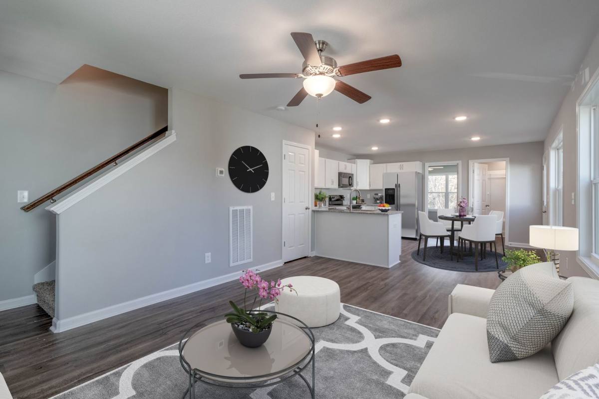 Apartment for rent at 918 E Happy Hollow Dr, Clarksville, TN 37040