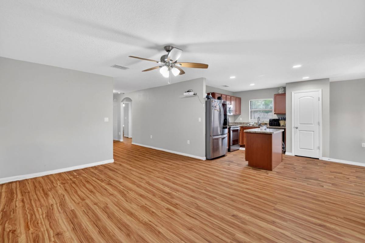 House for rent at 2533 Bracknell Forest Trail, Tavares, FL 32778