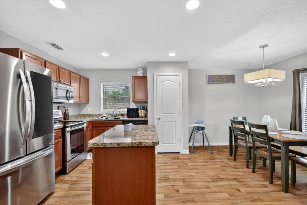 House for rent at 2533 Bracknell Forest Trail, Tavares, FL 32778