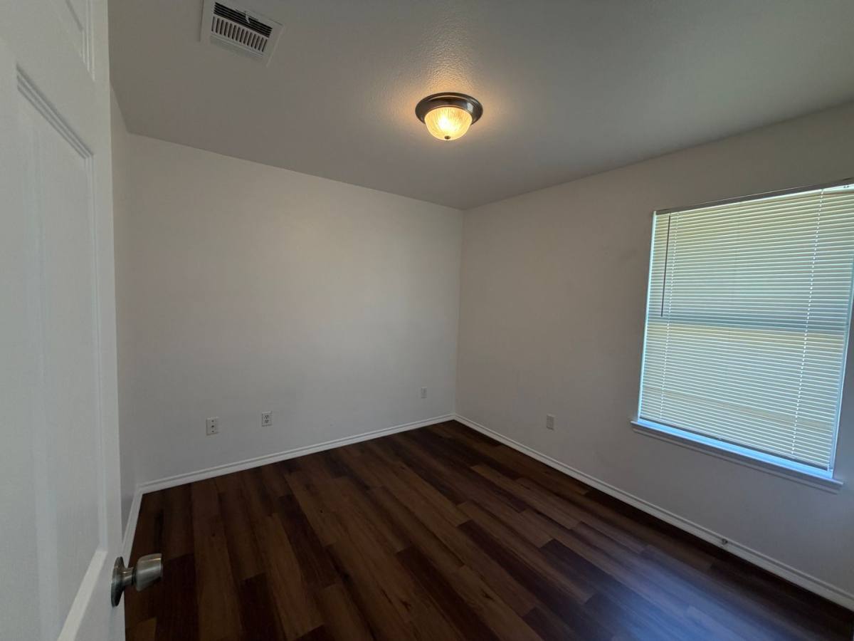 House for rent at 8118 Tanner Ave, Fort Worth, TX 76116