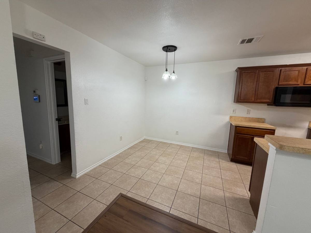 House for rent at 8118 Tanner Ave, Fort Worth, TX 76116