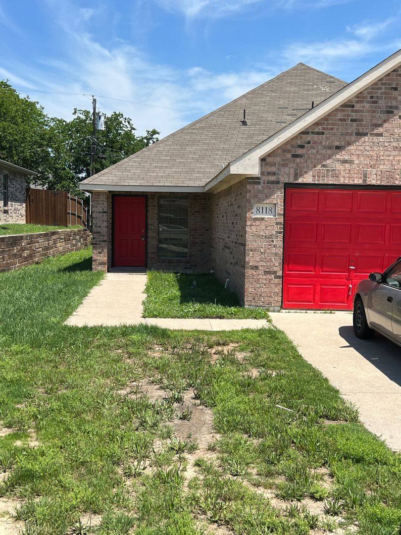 House for rent at 8118 Tanner Ave, Fort Worth, TX 76116