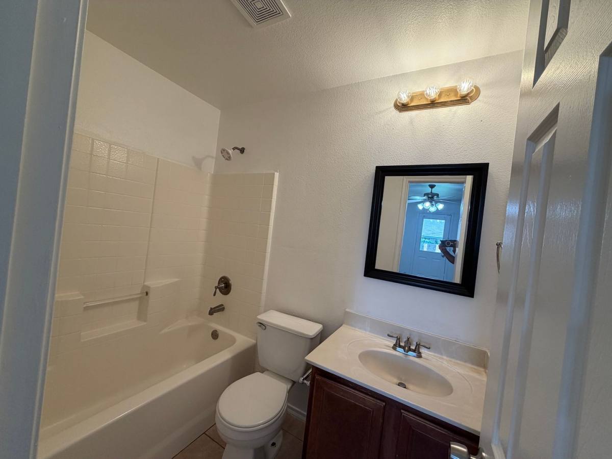 House for rent at 8118 Tanner Ave, Fort Worth, TX 76116