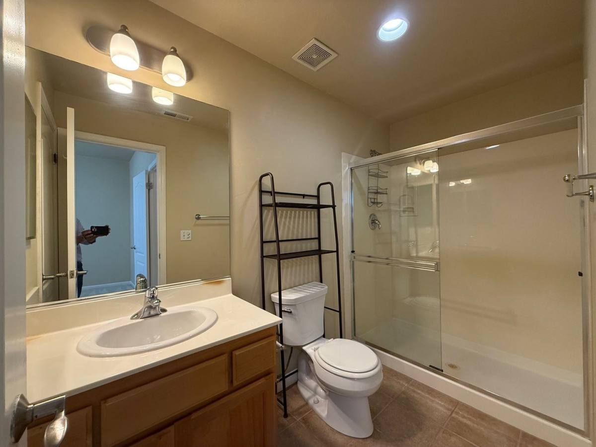 Condo for rent at 1463 Tucker St, Oakland, CA 94603