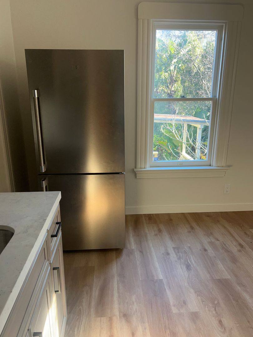 Townhouse for rent at 848 E 28th St, Oakland, CA 94610