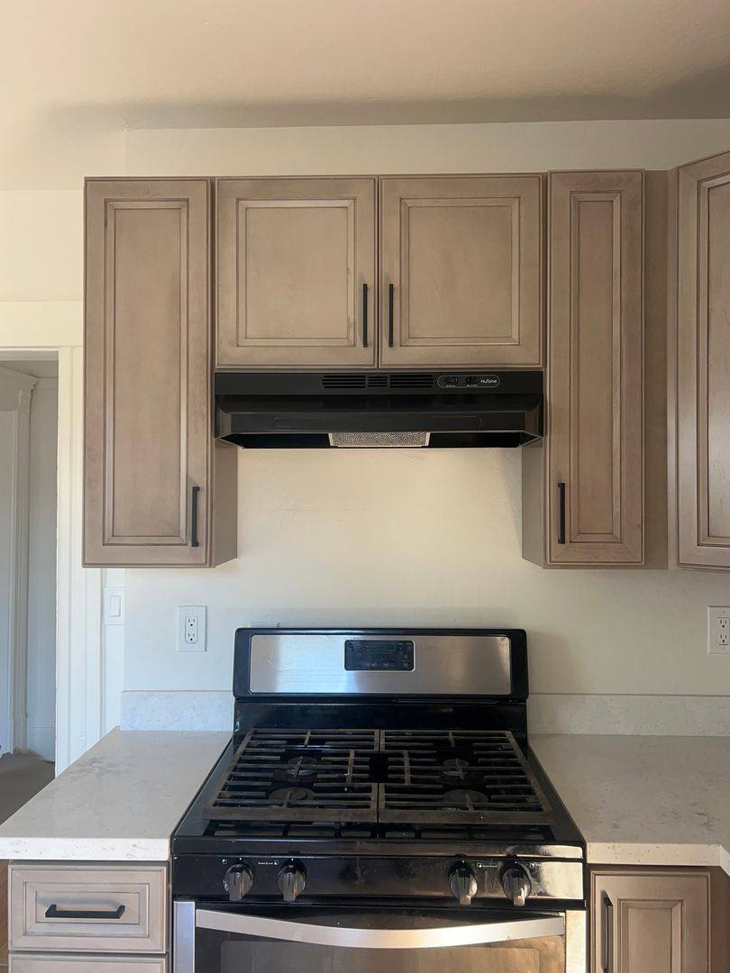 Townhouse for rent at 848 E 28th St, Oakland, CA 94610