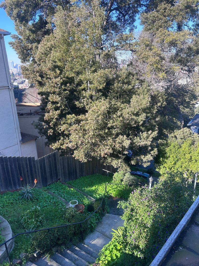 Townhouse for rent at 848 E 28th St, Oakland, CA 94610