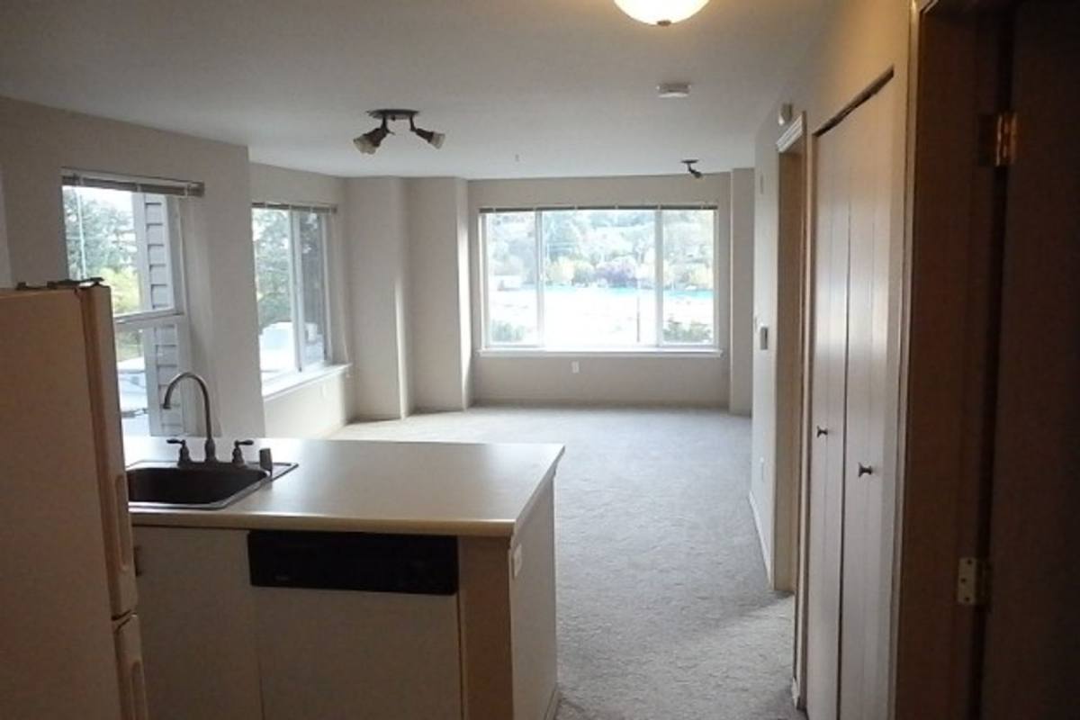 Apartment for rent at 312 11th Ave #303, Seattle, WA 98122