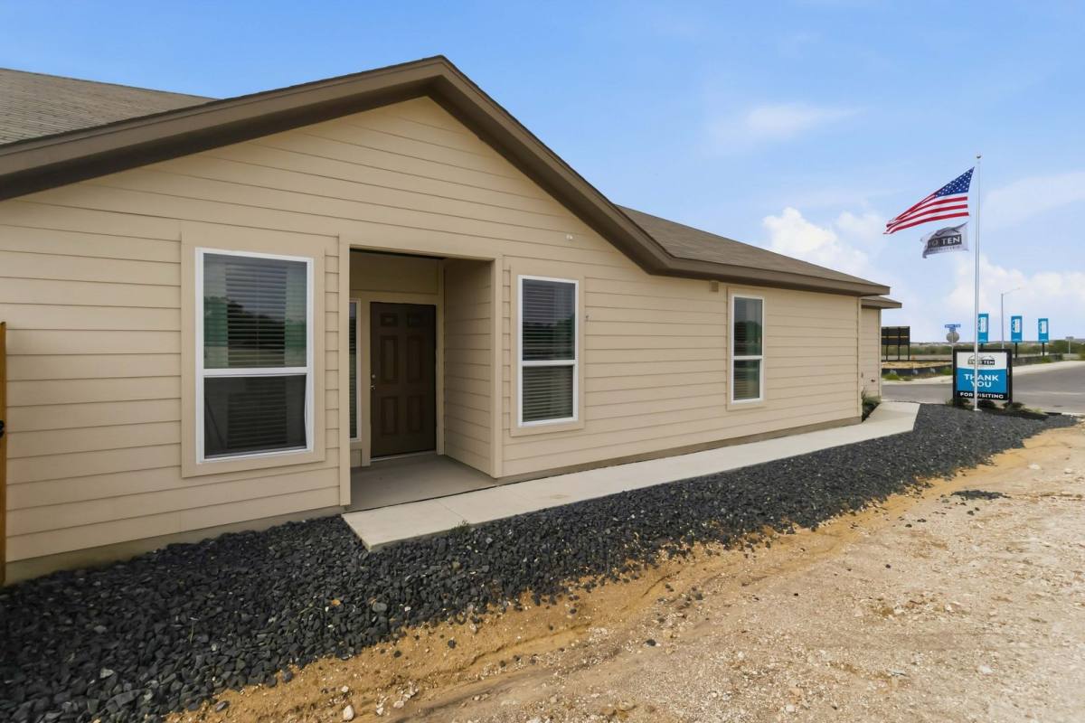 Townhouse for rent at 5203 Green Club, San Antonio, TX 78253