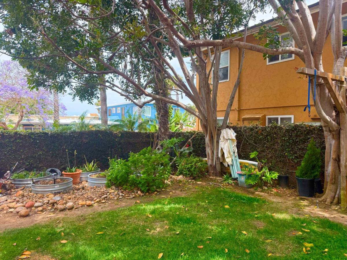 Apartment for rent at 1725 Sunset Cliffs Blvd #2, San Diego, CA 92107