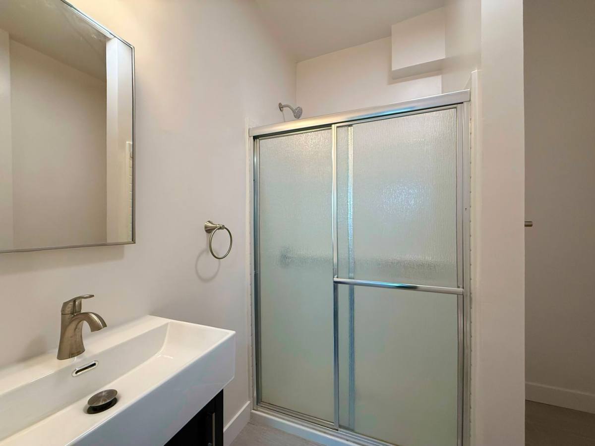 Apartment for rent at 1725 Sunset Cliffs Blvd #2, San Diego, CA 92107