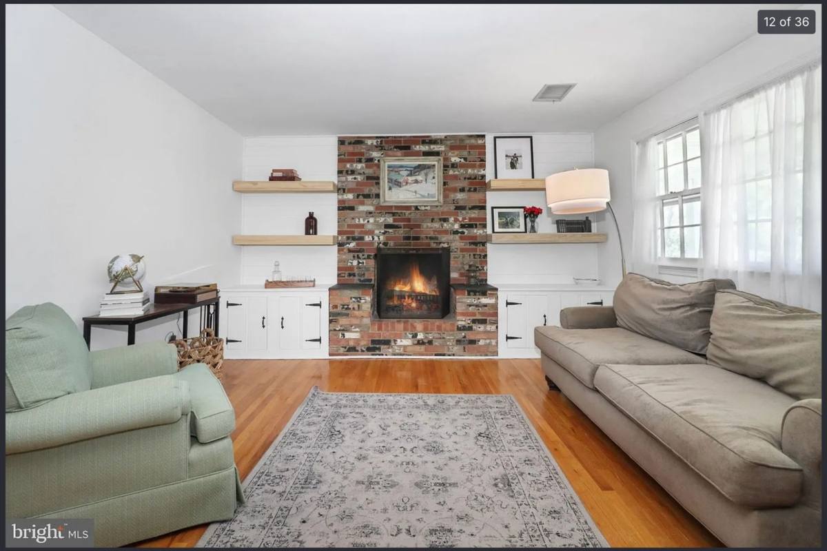 House for rent at 163 Hickory Corner Rd, Hightstown, NJ 08520