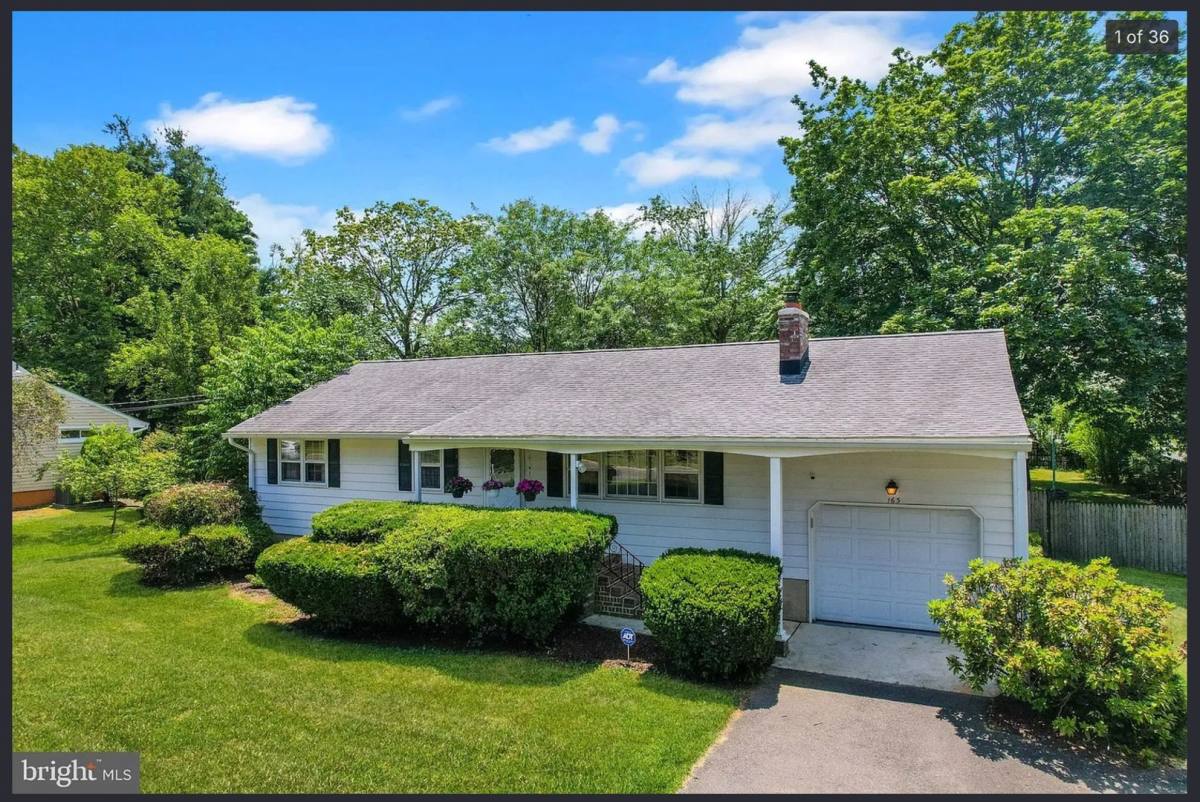 House for rent at 163 Hickory Corner Rd, Hightstown, NJ 08520
