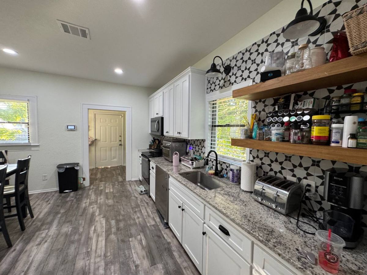 House for rent at 1405 James Ave, Waco, TX 76706