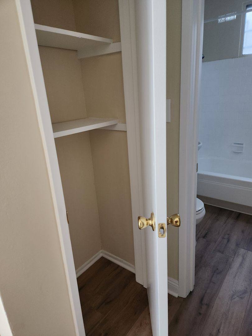 Apartment for rent at 1211 W 37th Place, Los Angeles, CA 90007
