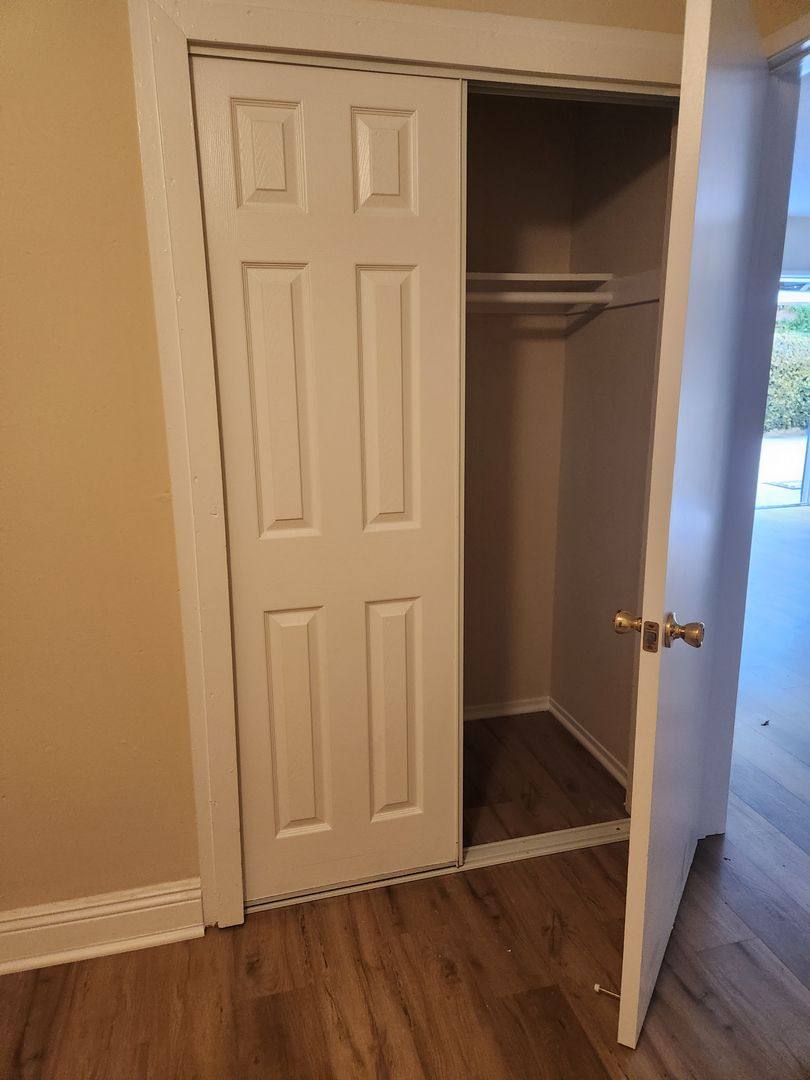 Apartment for rent at 1211 W 37th Place, Los Angeles, CA 90007