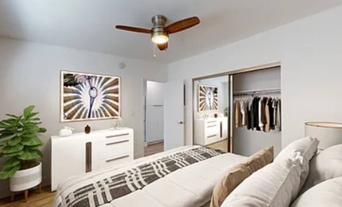 Apartment for rent at 3655 Westwood Blvd, Los Angeles, CA 90034