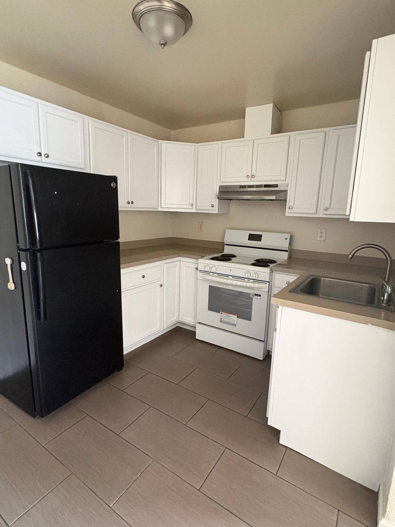 Apartment for rent at 710 N 23rd St, San Jose, CA 95112