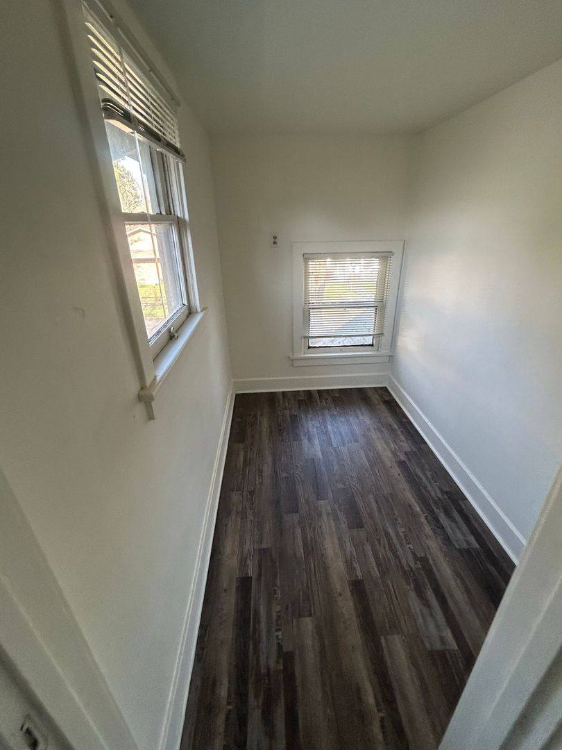 Apartment for rent at 1014 W 11th Ave, Eugene, OR 97402