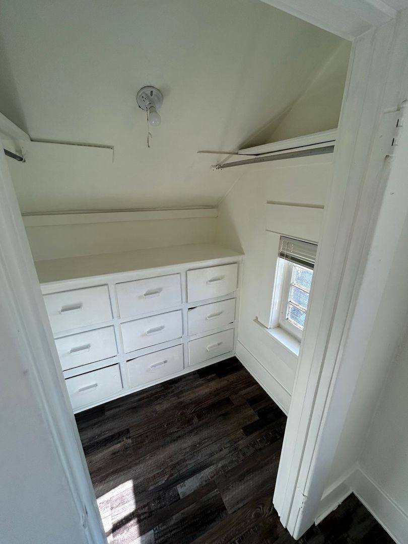 Apartment for rent at 1014 W 11th Ave, Eugene, OR 97402
