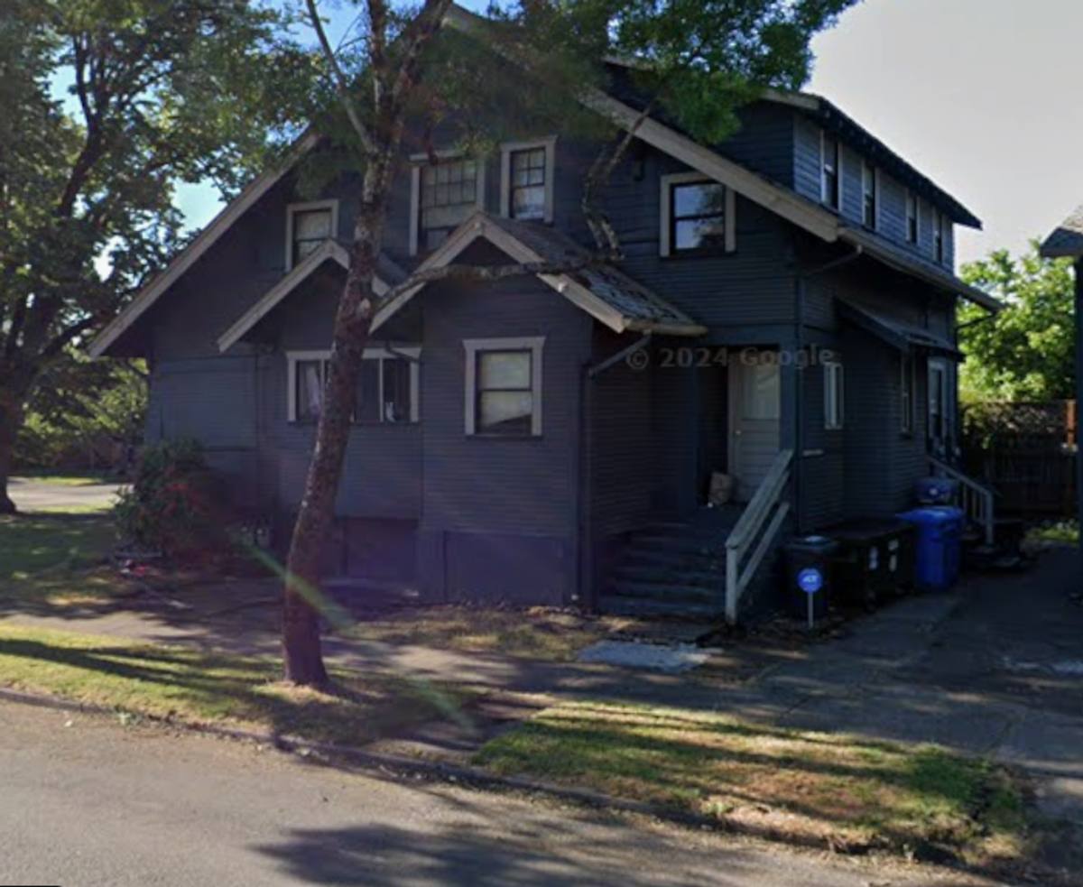 Apartment for rent at 1014 W 11th Ave, Eugene, OR 97402