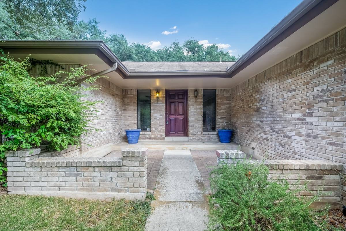 House for rent at 2507 Hidden Glen St, San Antonio, TX 78232