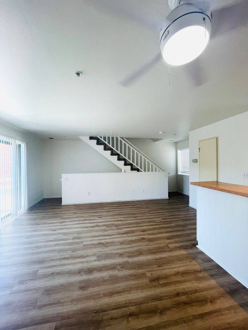 Townhouse for rent at 875 S B St, Oxnard, CA 93030