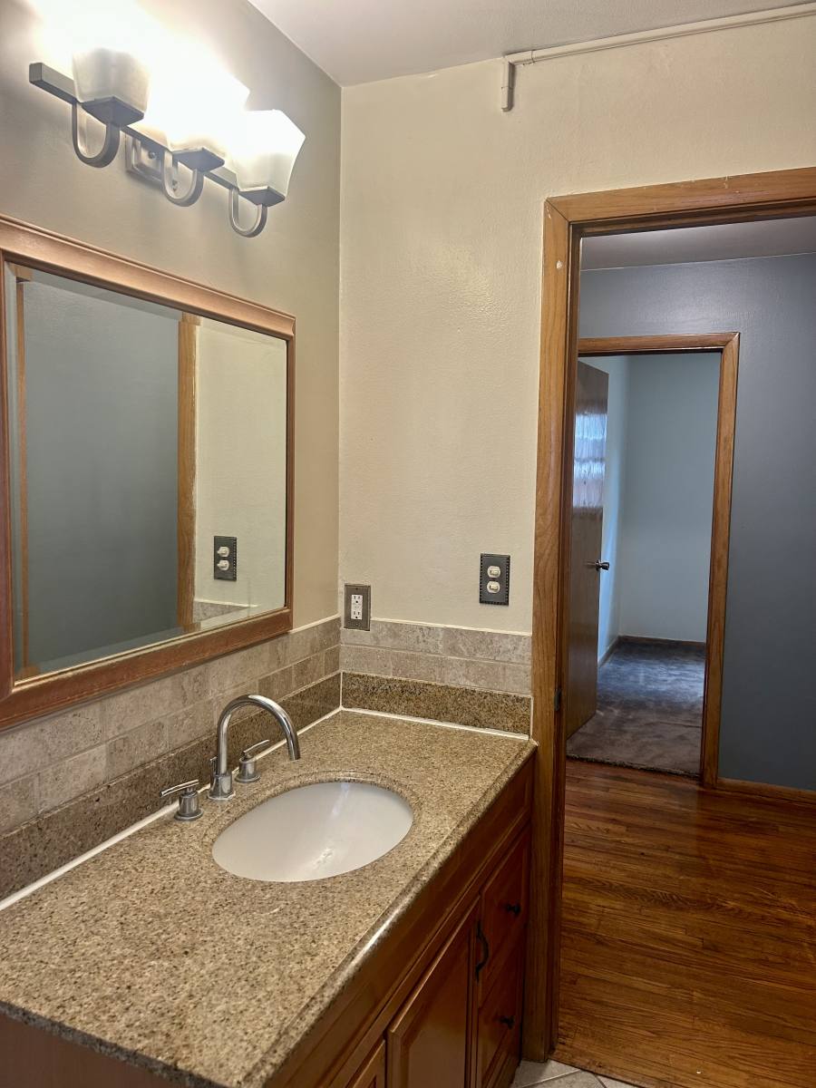 Townhouse for rent at 8055 W Beckett Ave, Milwaukee, WI 53218