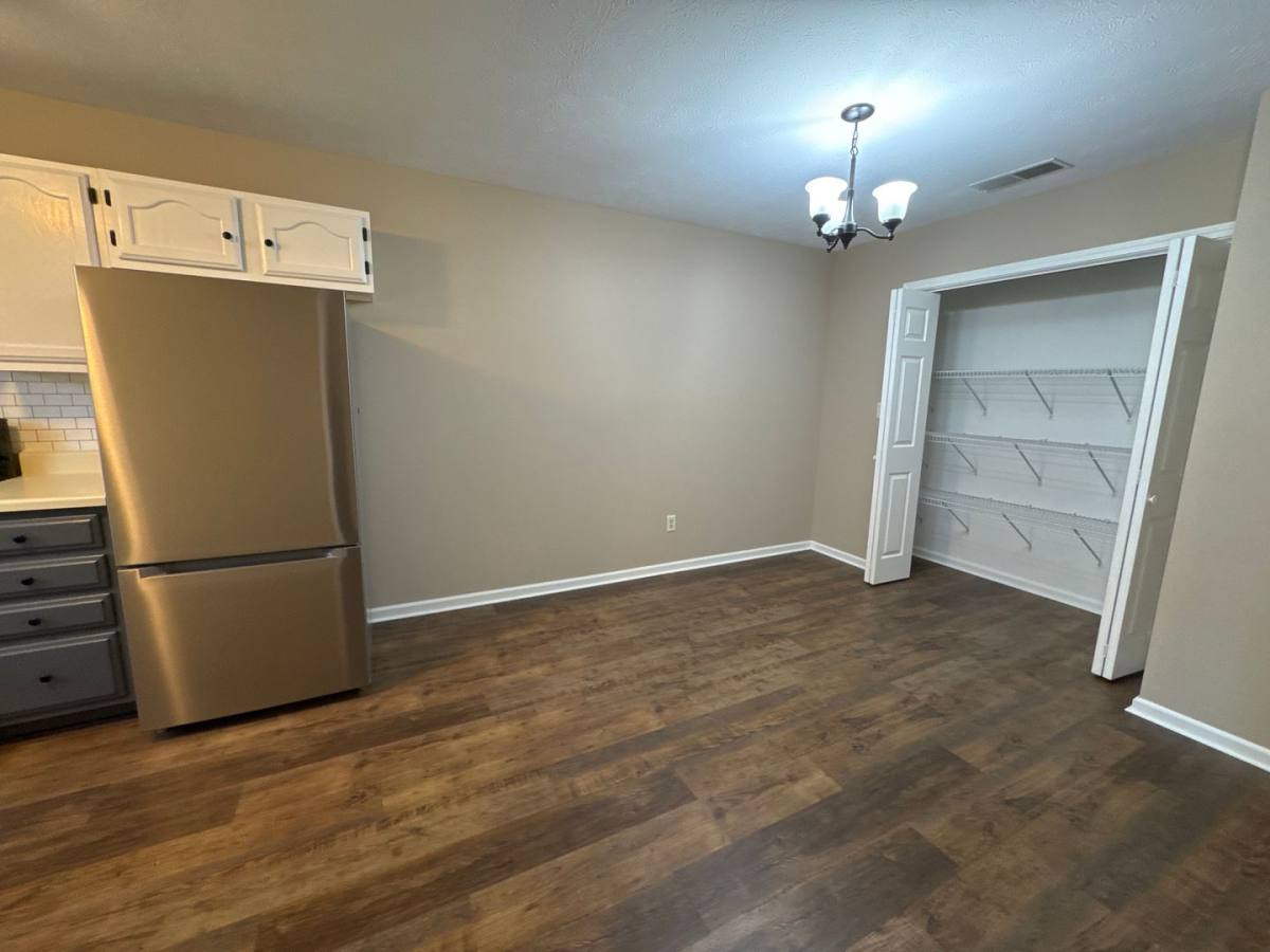 3320-3322 River Oaks Blvd, Paducah, KY 42001 - Apartment for Rent - Image 3
