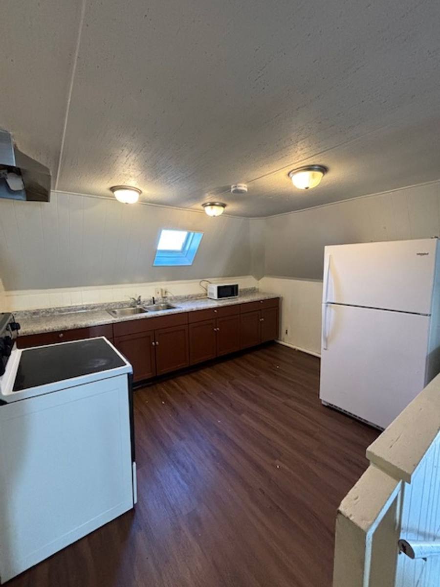 Apartment for rent at 702 W Green St, Urbana, IL 61801