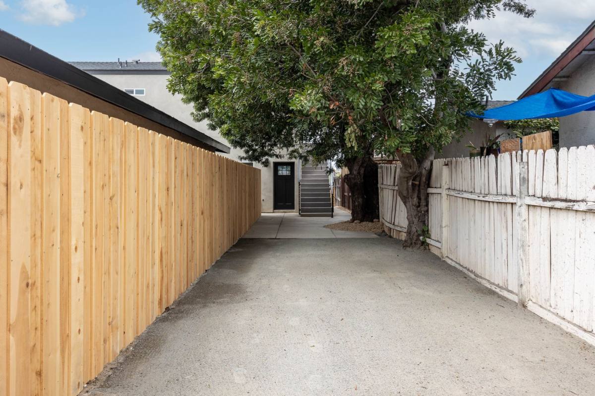 Apartment for rent at 1148 - 1152 Cotton St, San Diego, CA 92102