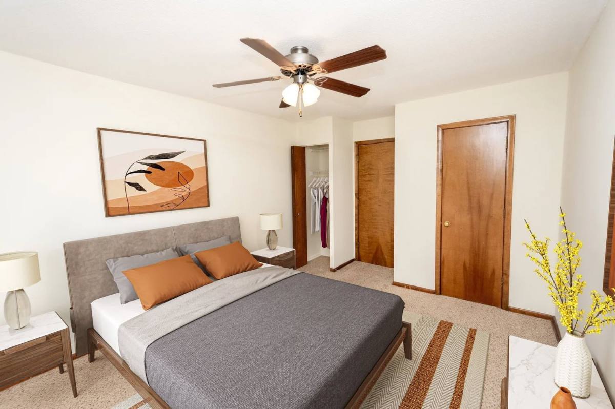 Apartment for rent at Colfax Manor, 3401 Colfax Ave S, Minneapolis, MN 55408