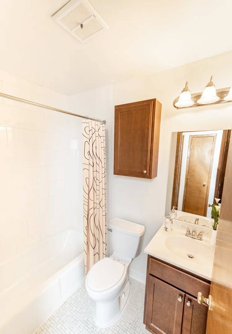 Apartment for rent at Colfax Manor, 3401 Colfax Ave S, Minneapolis, MN 55408