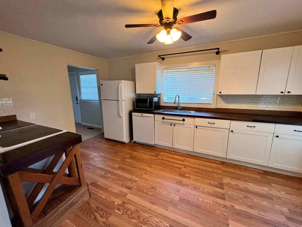 House for rent at 8906 Lee Rd, Opelika, AL 36804