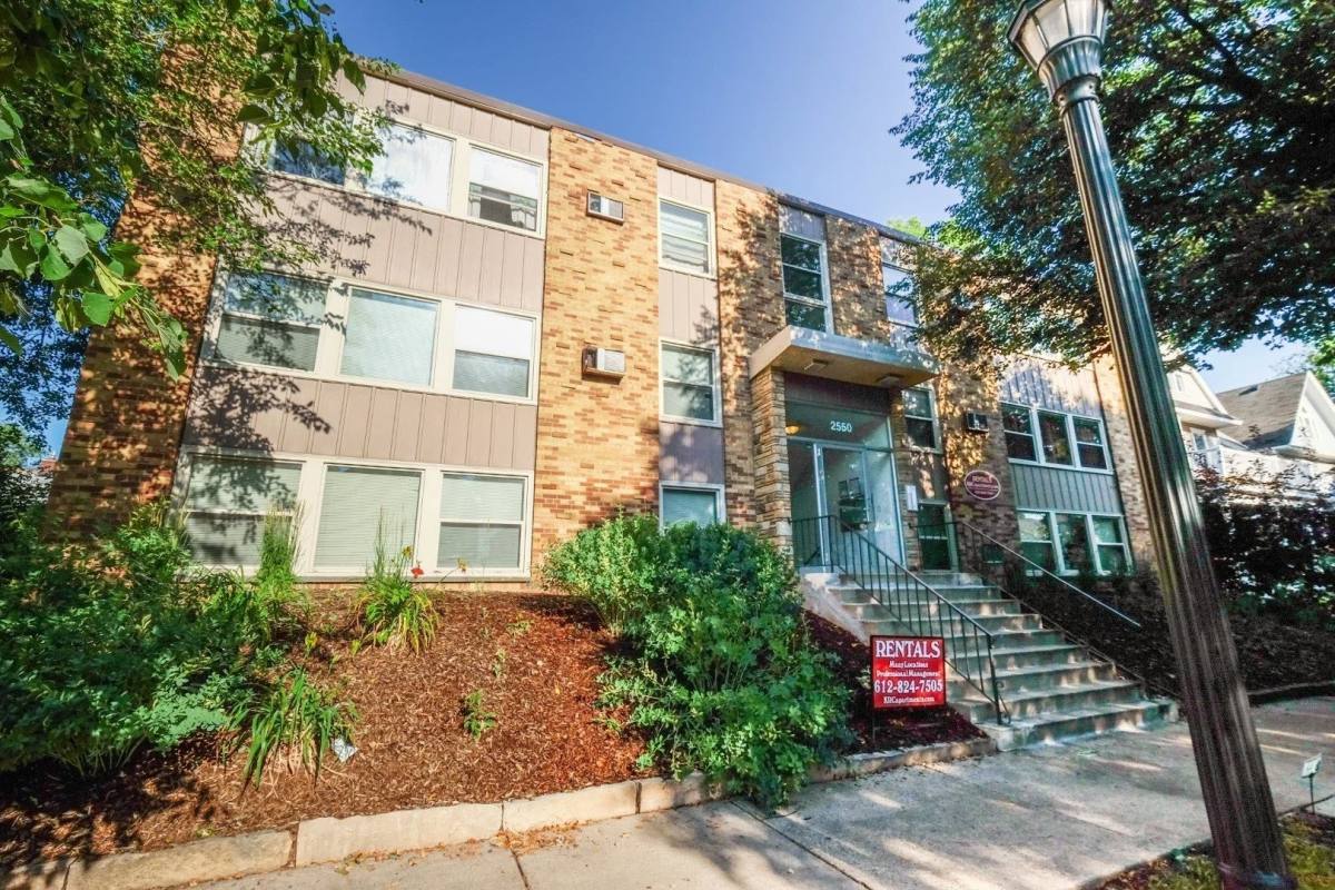 Apartment for rent at Bryant Ave 2550, 2550 Bryant Ave S #3, Minneapolis, MN 55408