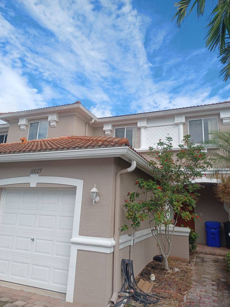 House for rent at 10027 Salina St, Fort Myers, FL 33905