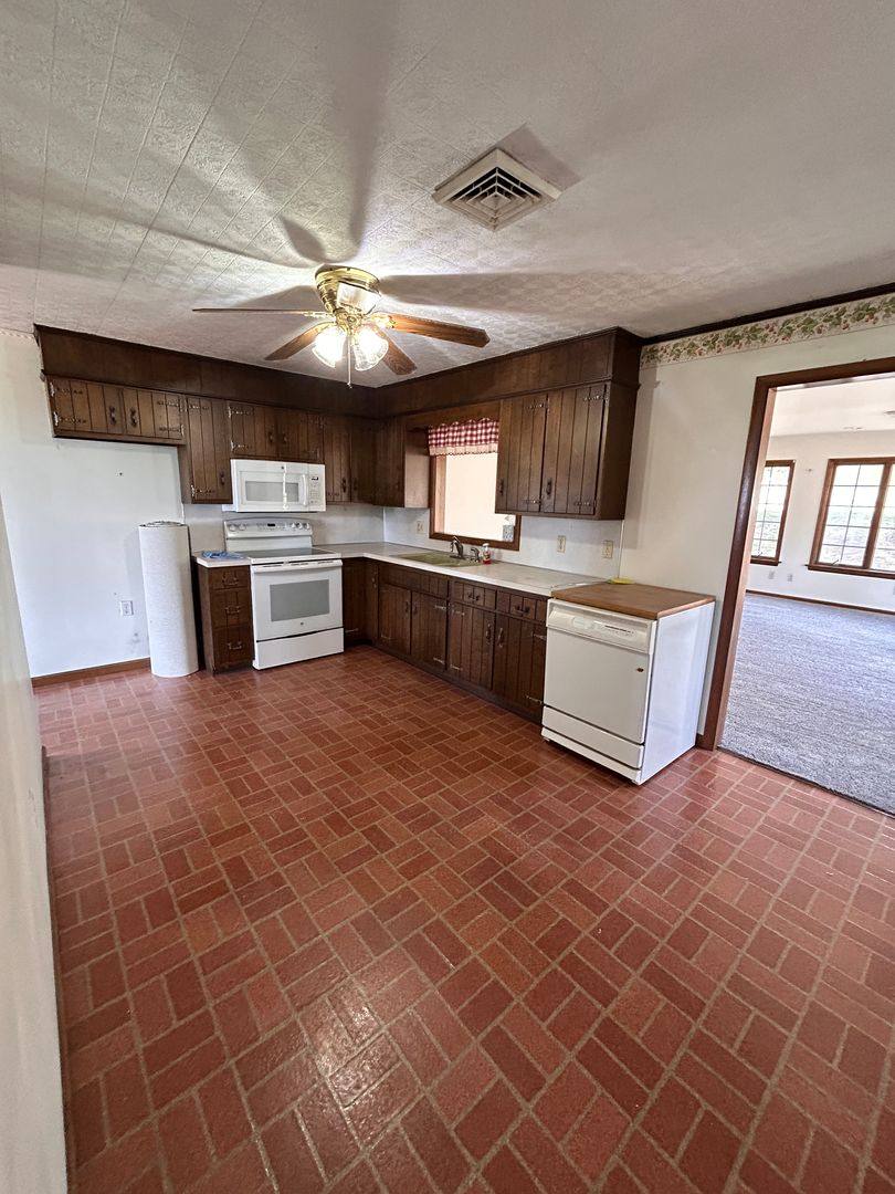 House for rent at 235 Reifsnyder Rd, Lititz, PA 17543
