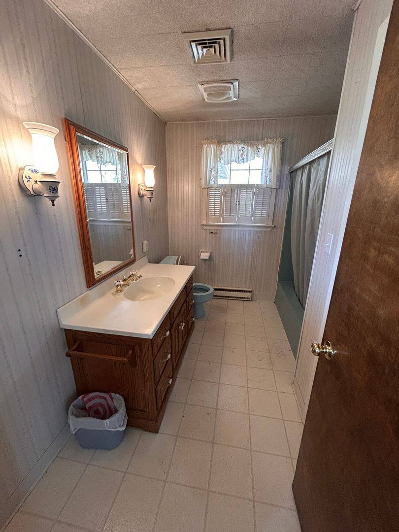 House for rent at 235 Reifsnyder Rd, Lititz, PA 17543