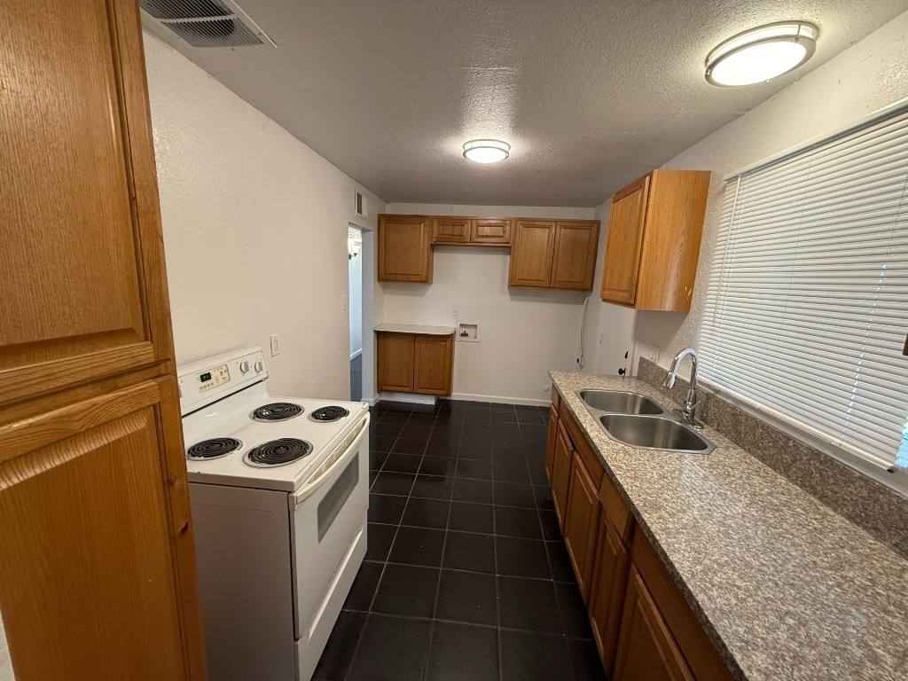 House for rent at 2921 W Moreland St, Phoenix, AZ 85009