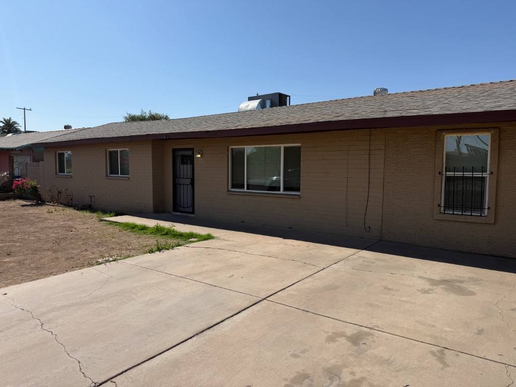 House for rent at 2921 W Moreland St, Phoenix, AZ 85009