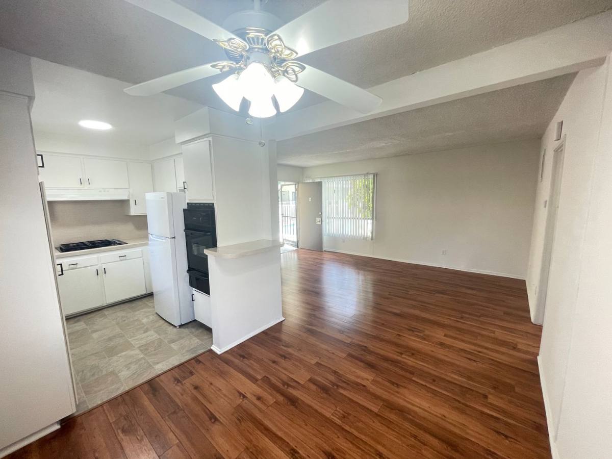Apartment for rent at 4300 Colfax Ave, Studio City, CA 91604
