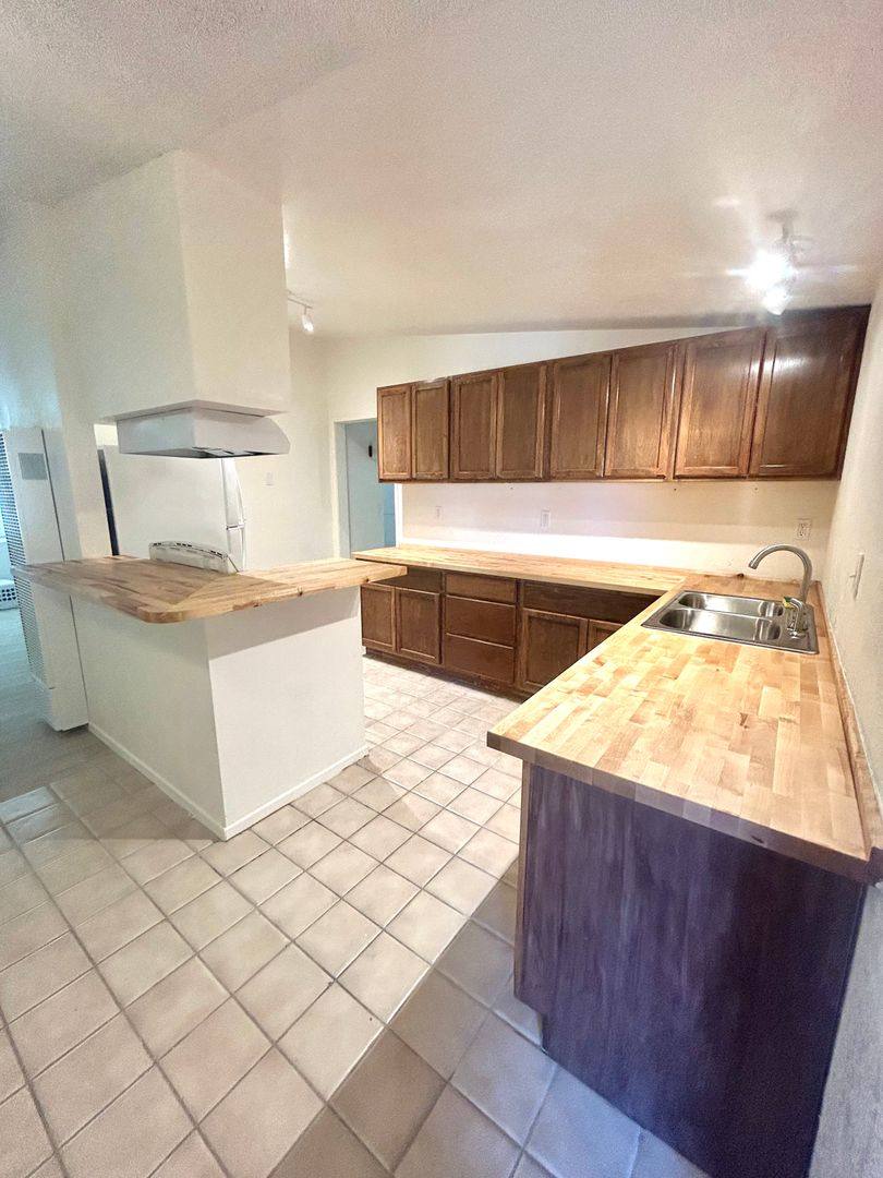 House for rent at 5834 Ocotillo Ave, Twentynine Palms, CA 92277