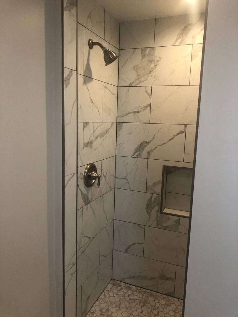 Apartment for rent at 4145 Garthwaite Ave, Los Angeles, CA 90008